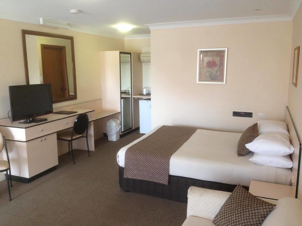 Highway Inn Motel Гей Екстер'єр фото